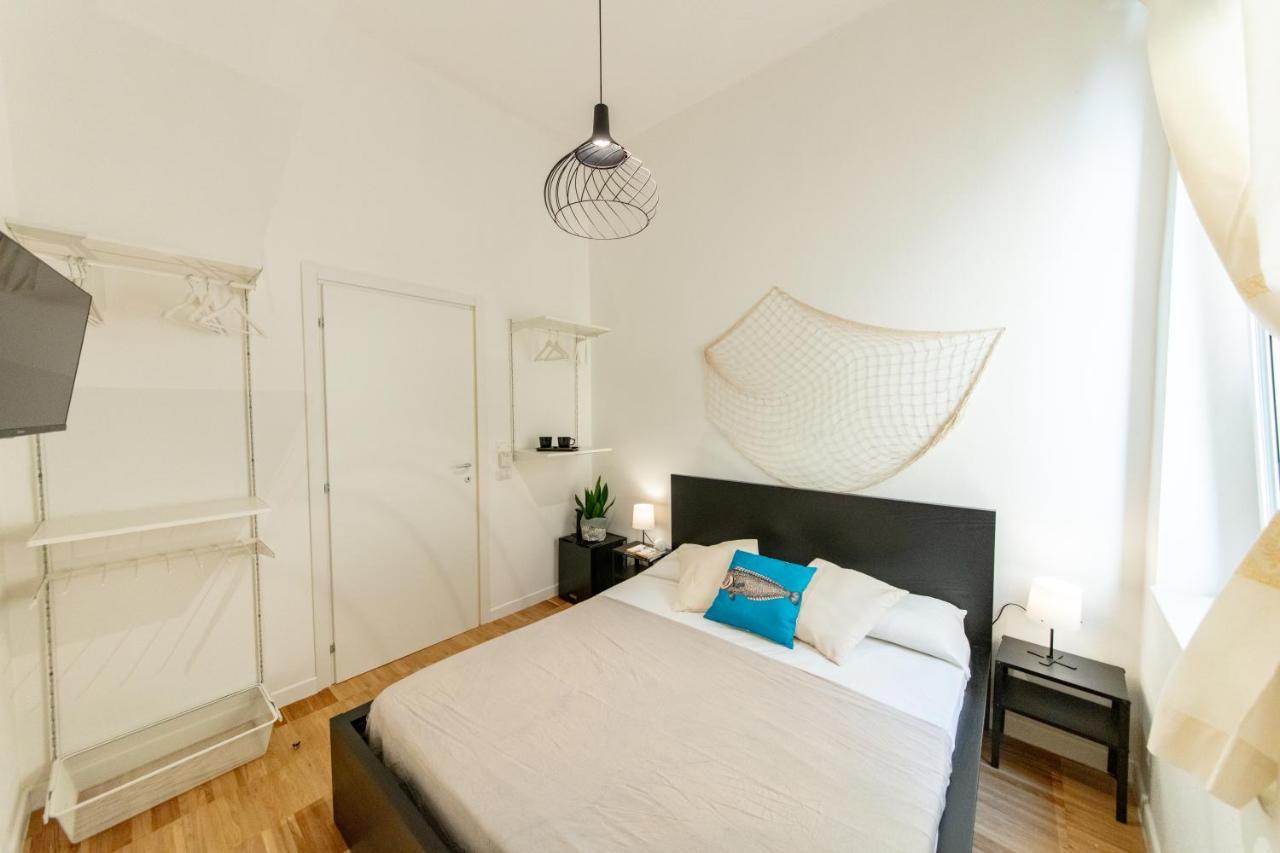 Lele'S Rooms Cagliari Buitenkant foto