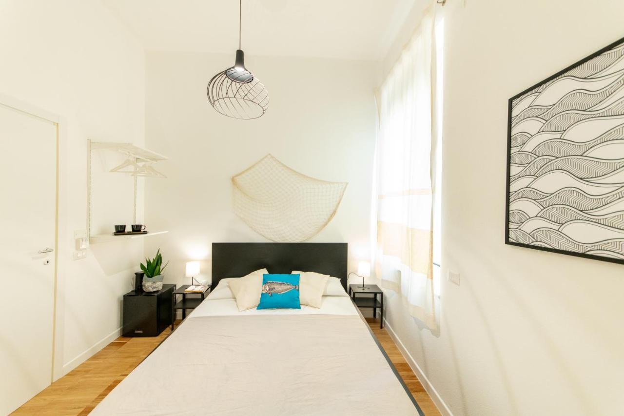 Lele'S Rooms Cagliari Buitenkant foto